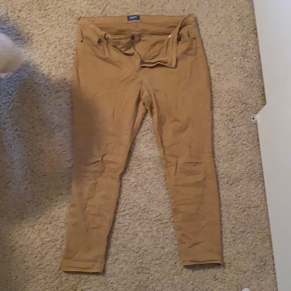 Old navy rockstar khaki pants